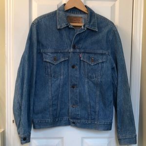 Levi’s M’s Vintage 80’s 2 pocket Trucker Denim Jacket ~ size 38 reg (75505 0211)
